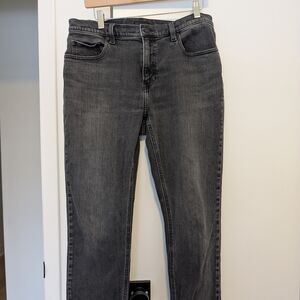 Uniqlo Women's Straight Leg Jeans in Washed Black